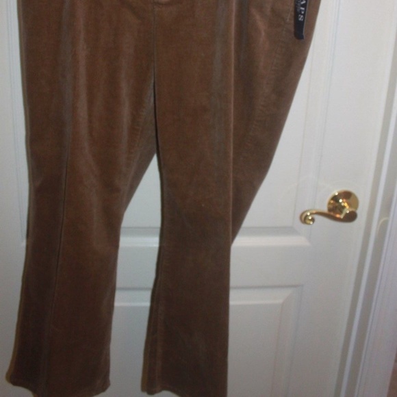 Chaps slimming fit corduroy pants jean tan 16P… - Picture 3 of 6